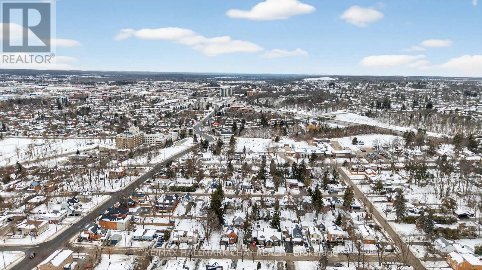 68 Drury Lane, Barrie (Wellington), Ontario  L4M 3C8 - Photo 41 - S12665704