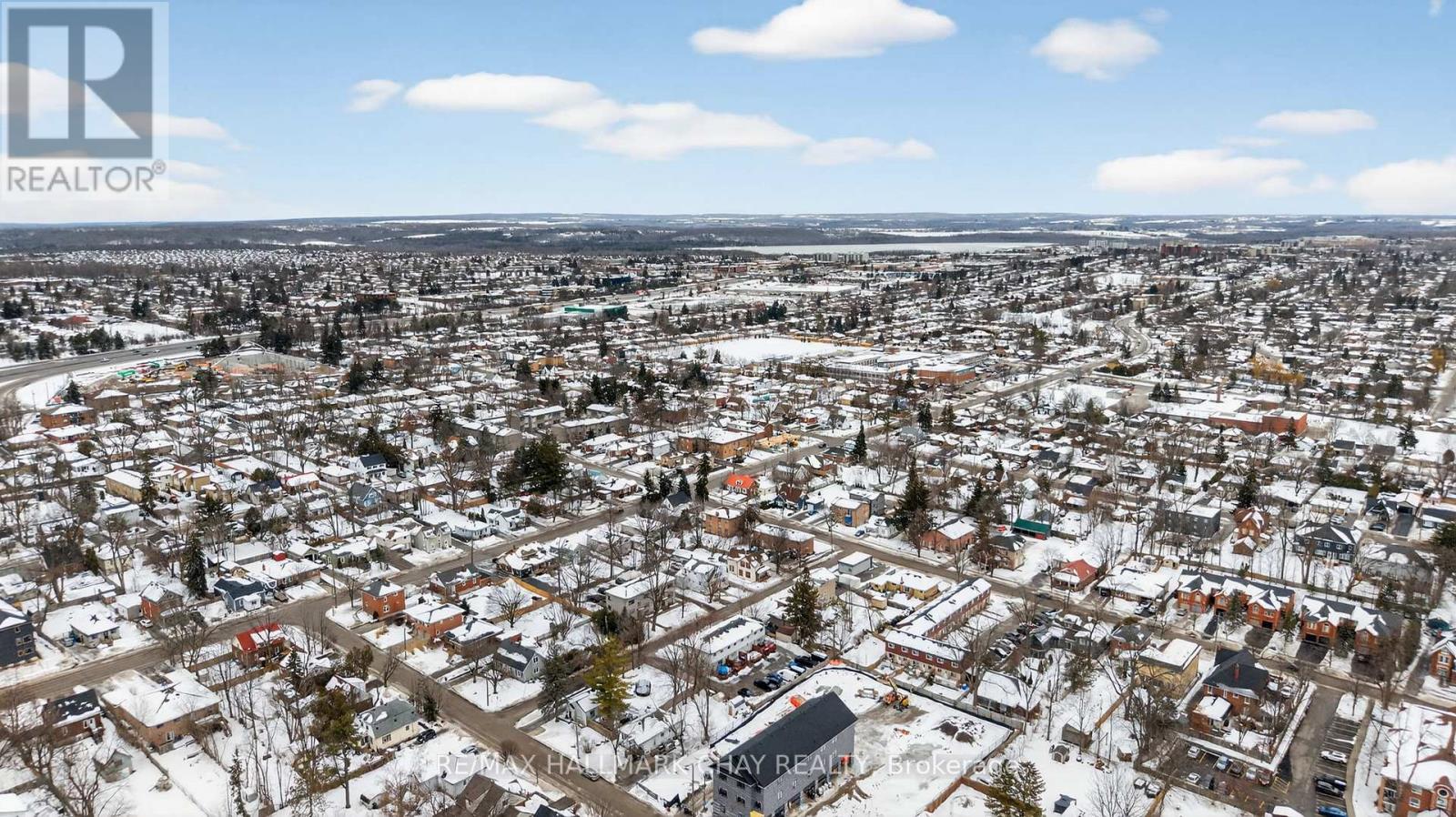 68 Drury Lane, Barrie (Wellington), Ontario  L4M 3C8 - Photo 43 - S12665704