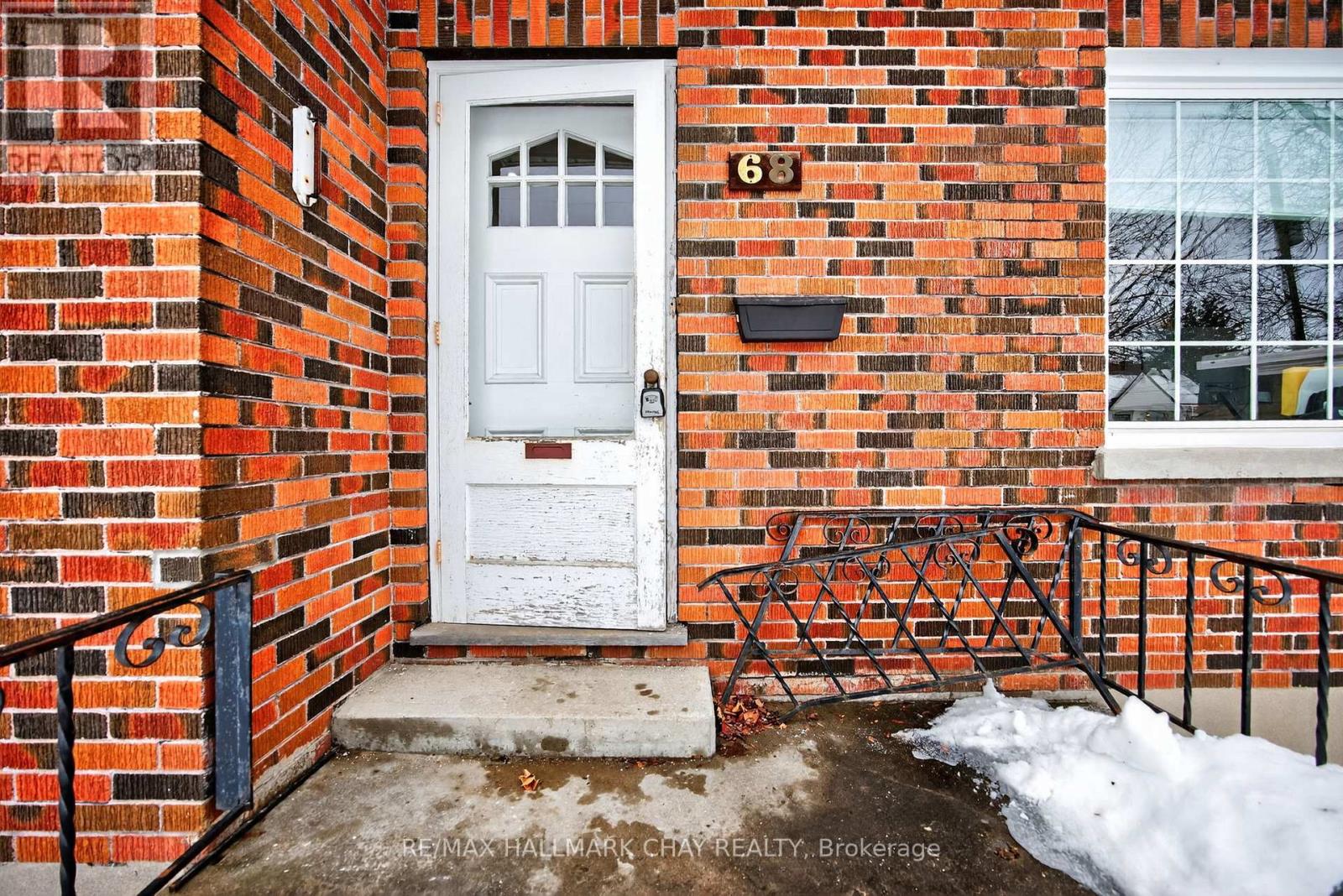 68 Drury Lane, Barrie (Wellington), Ontario  L4M 3C8 - Photo 6 - S12665704