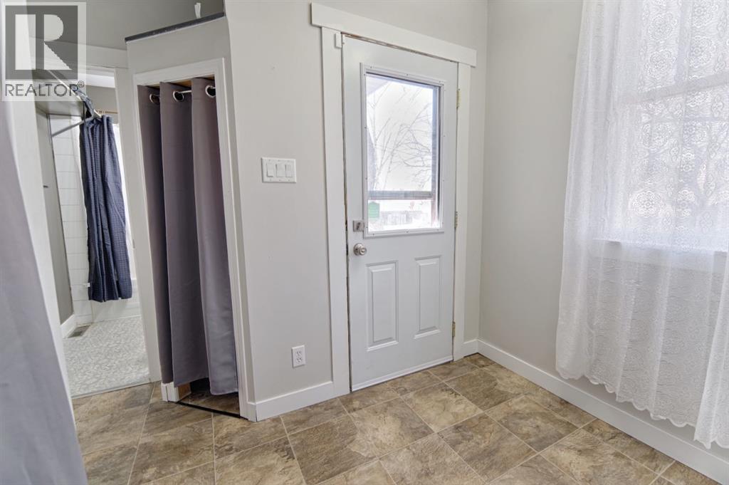 244 14 Street N, Lethbridge, Alberta  T1H 2V9 - Photo 12 - A2269639