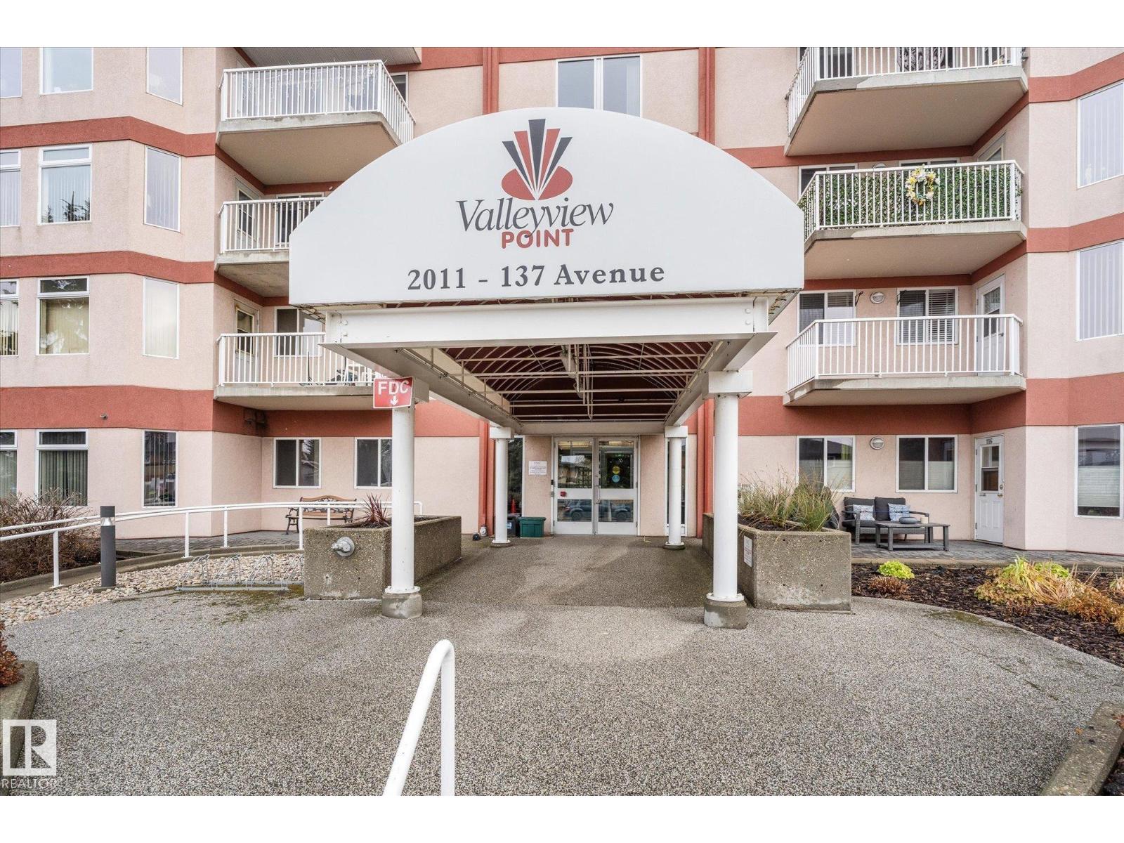 #114 2011 137 AV NW, Edmonton, Alberta