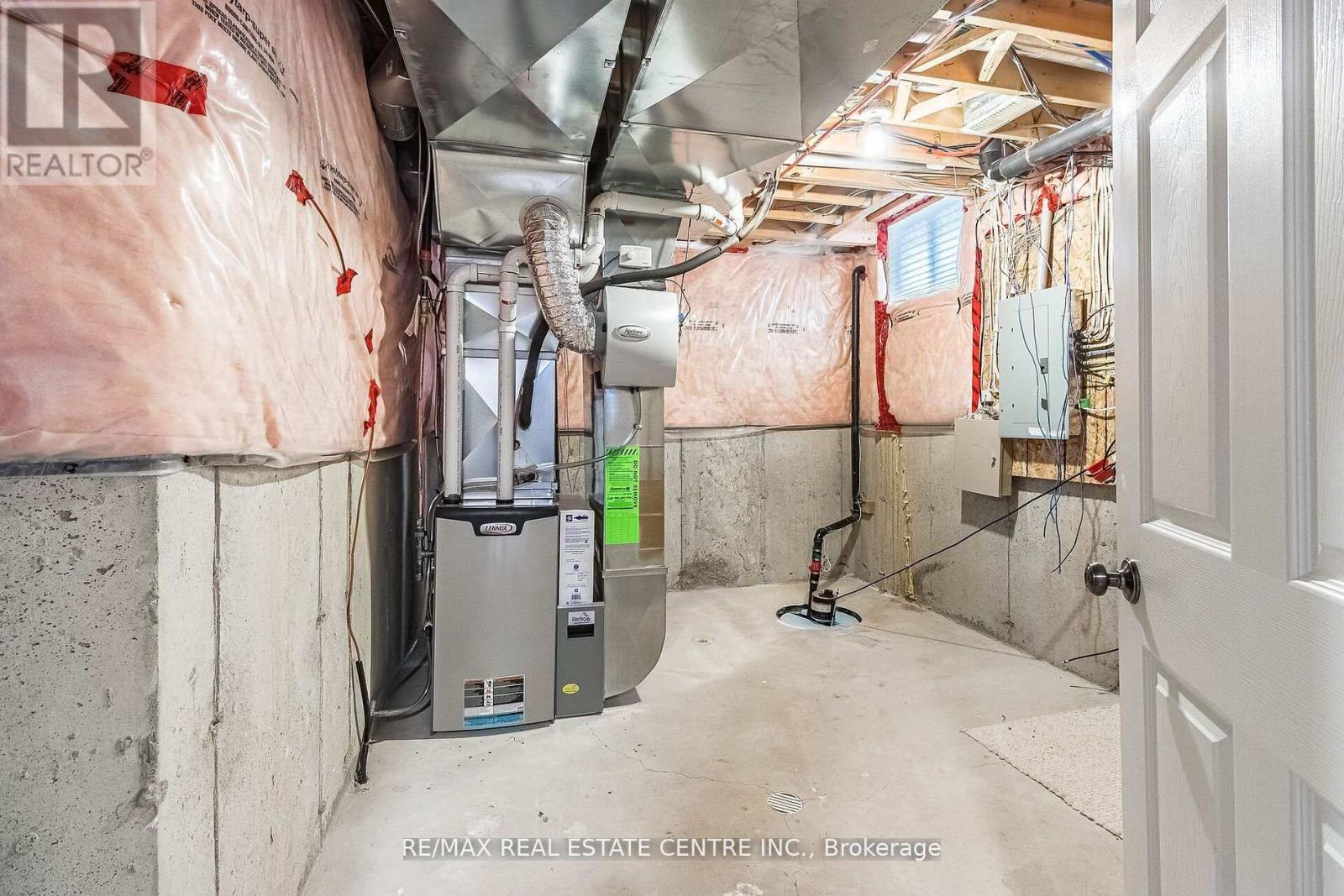 4665 Huffman Road, Burlington, Ontario  L7M 0E7 - Photo 38 - W12584454