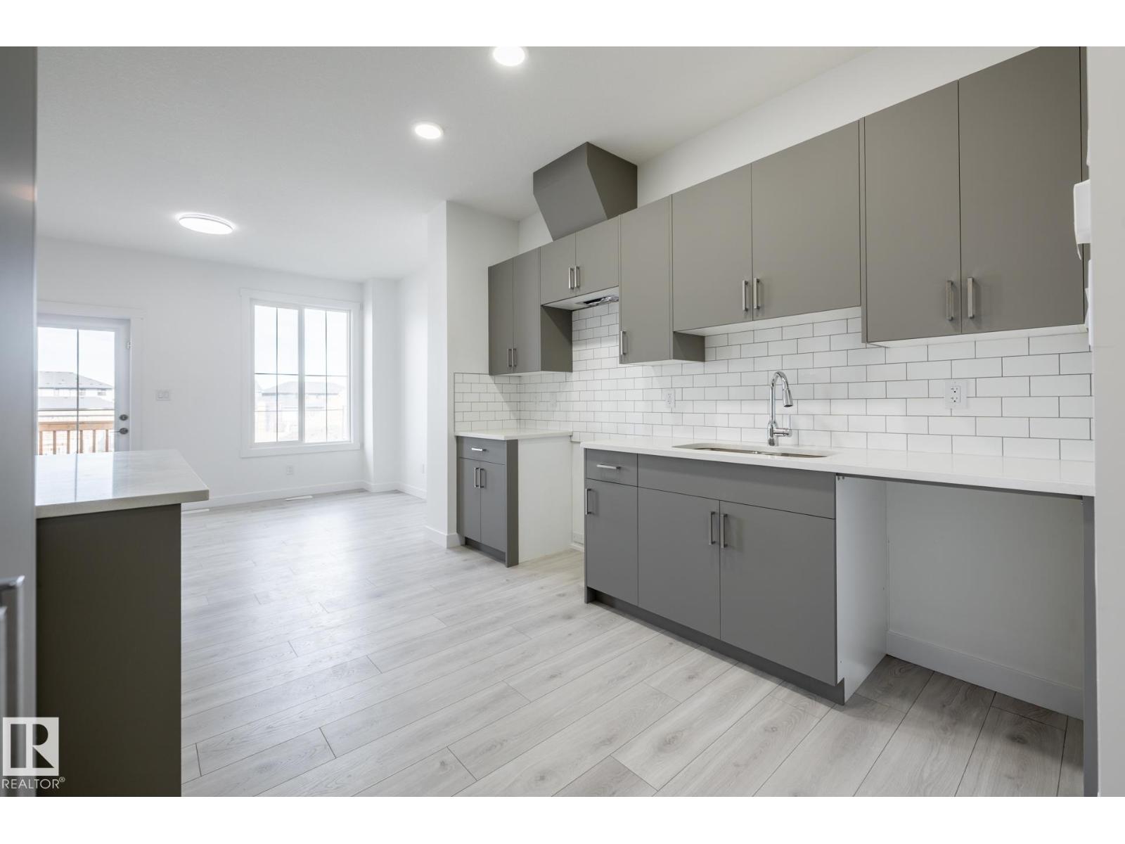 #14 7110 Keswick Cm Sw, Edmonton, Alberta T6W 5P7 - Photo 6 - E4469127