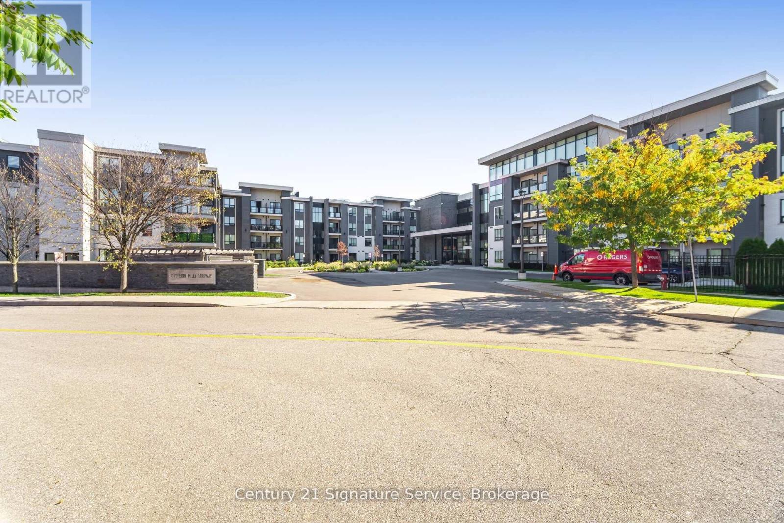 401 - 3170 Erin Mills Parkway, Mississauga, Ontario  L5L 0B6 - Photo 2 - W12665684