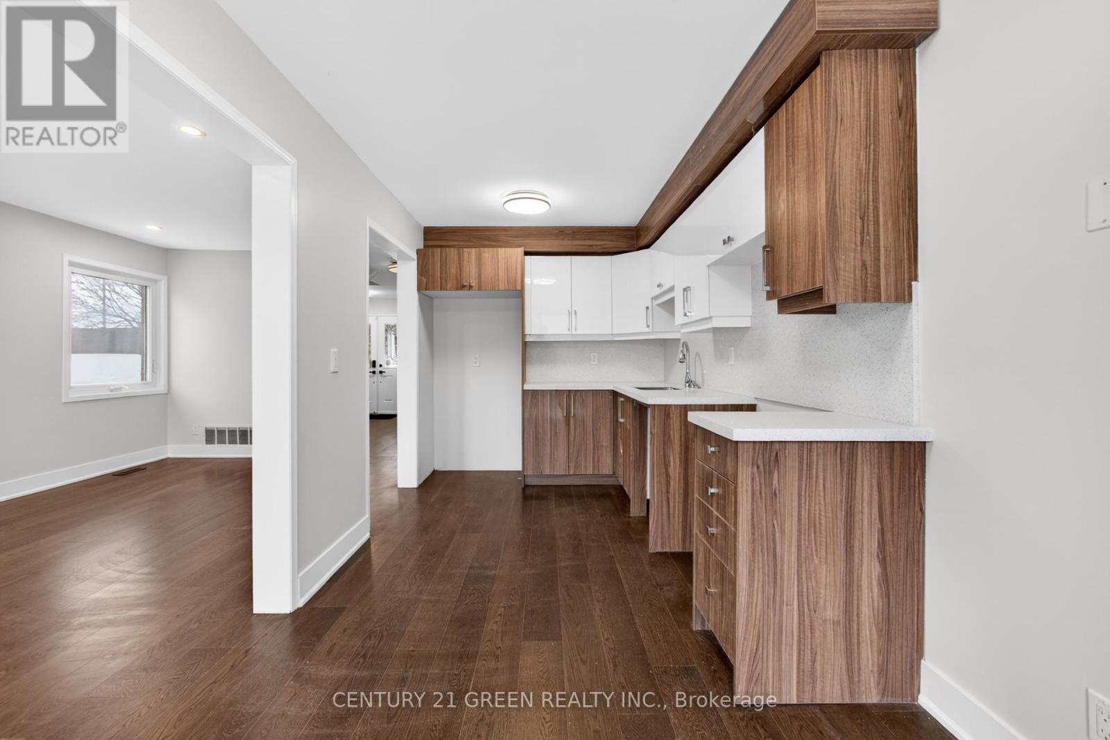 101 Kenwood Drive, Brampton, Ontario  L6X 4P5 - Photo 14 - W12665734