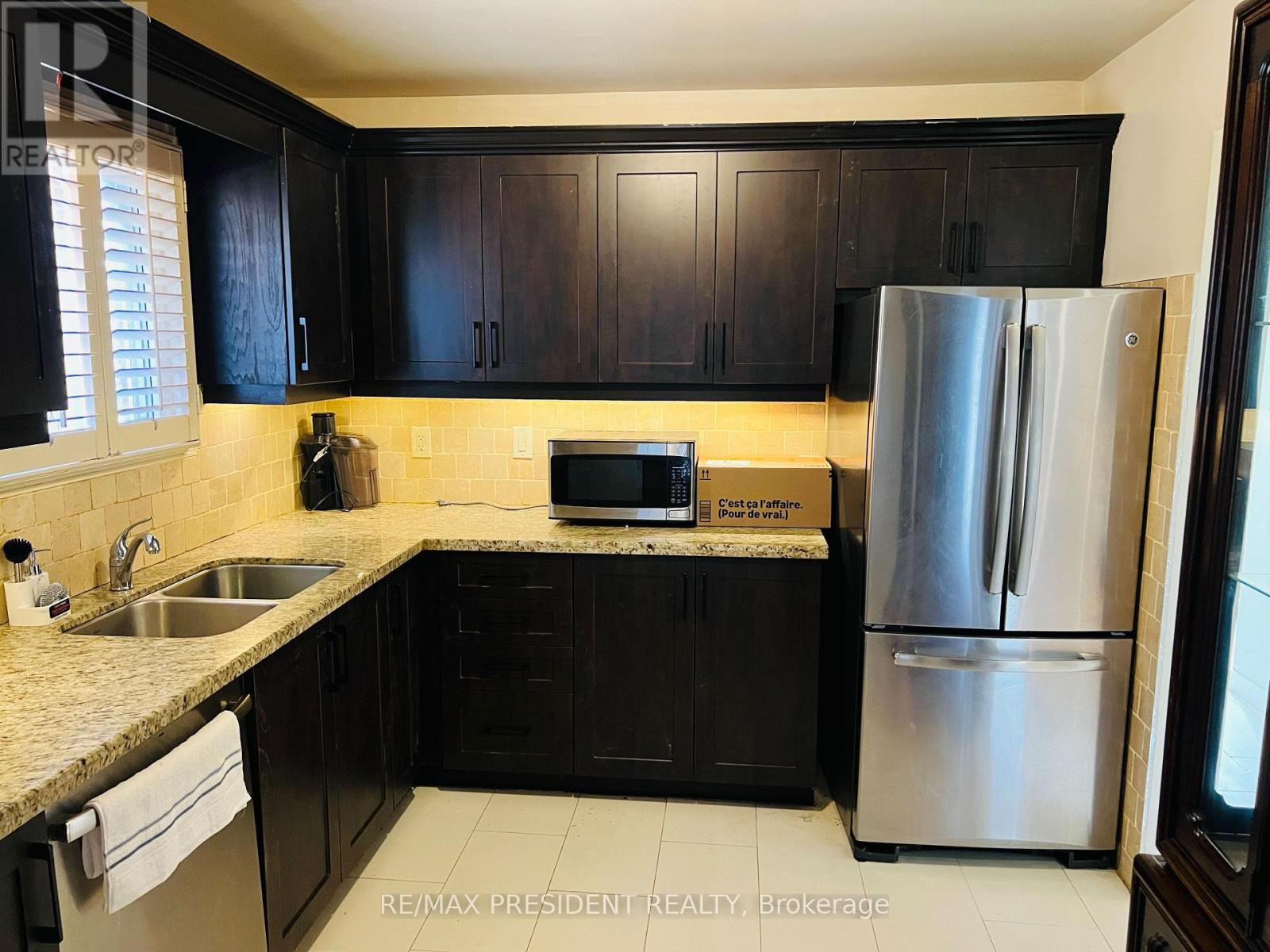 41 Stalbridge Avenue, Brampton, Ontario  L6Y 4H1 - Photo 11 - W12665750