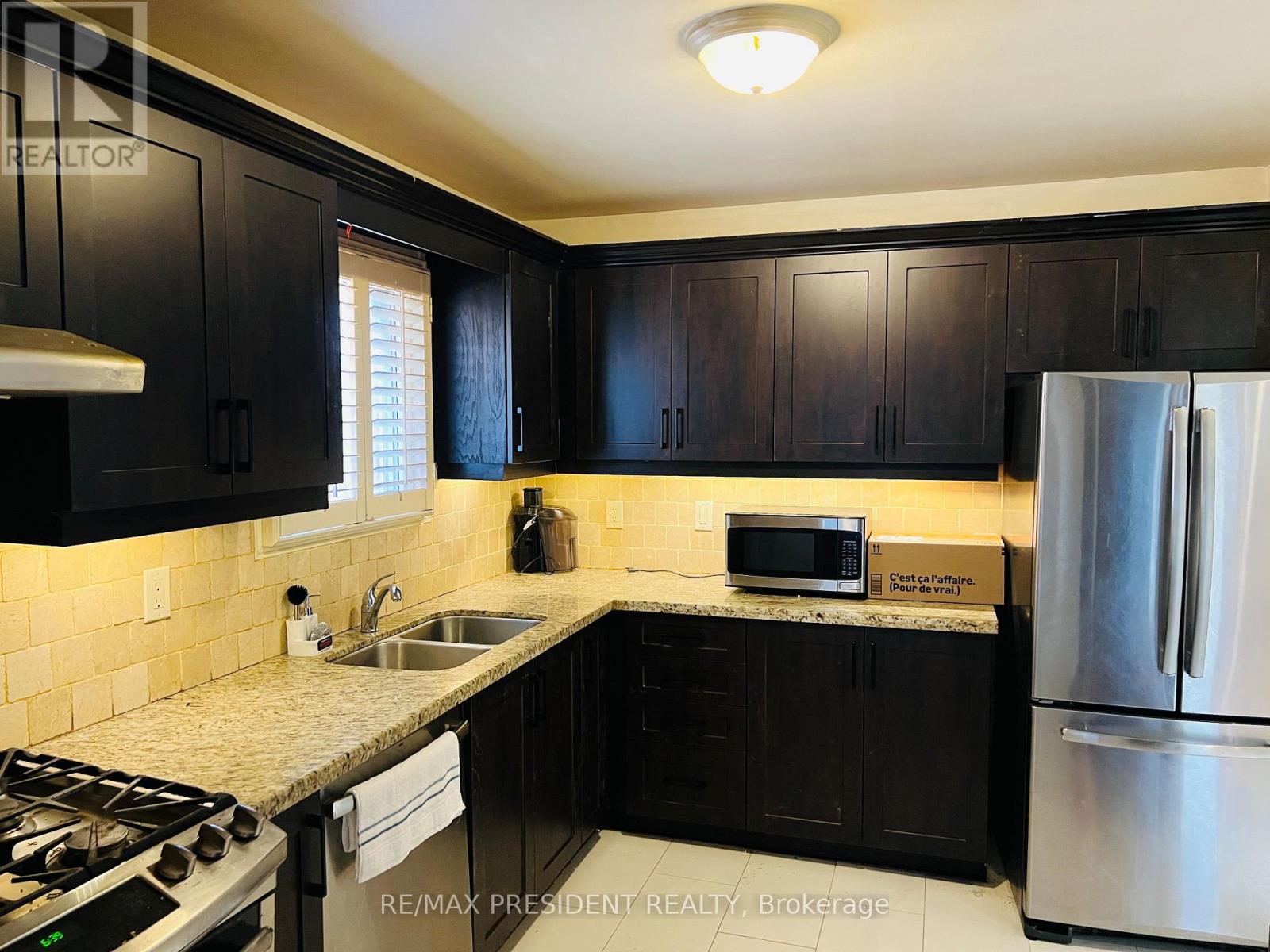 41 Stalbridge Avenue, Brampton, Ontario  L6Y 4H1 - Photo 12 - W12665750