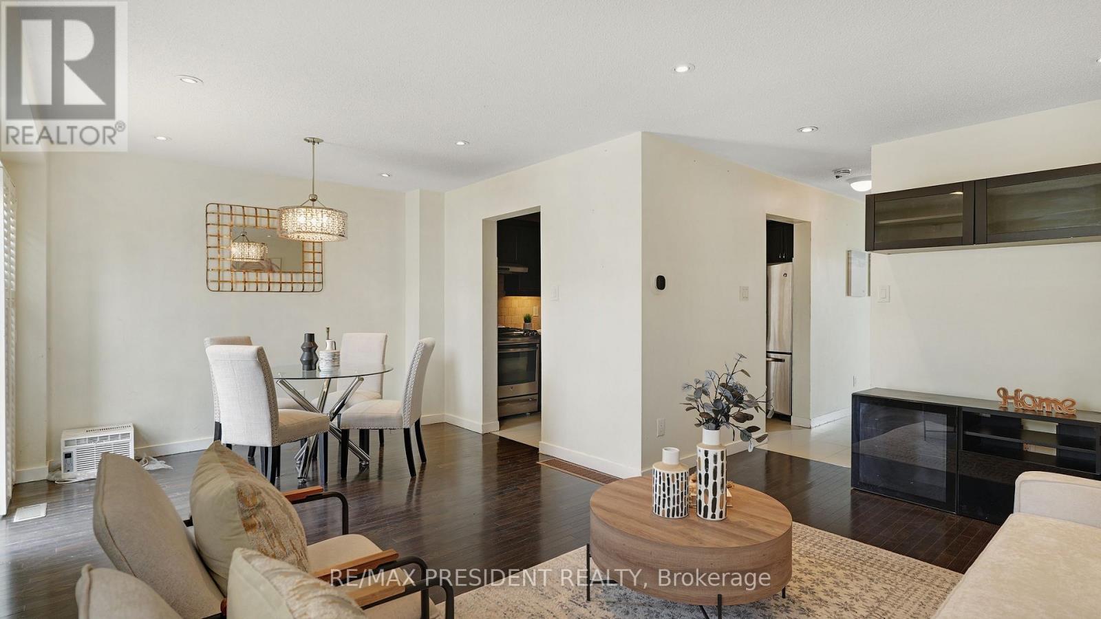 41 Stalbridge Avenue, Brampton, Ontario  L6Y 4H1 - Photo 6 - W12665750