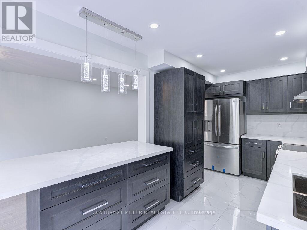 373 Ravineview Way, Oakville, Ontario  L6H 6S5 - Photo 16 - W12665820