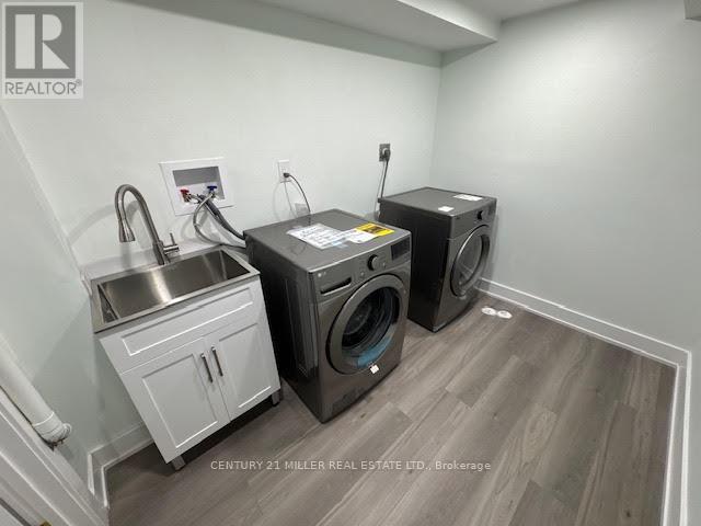 373 Ravineview Way, Oakville, Ontario  L6H 6S5 - Photo 39 - W12665820