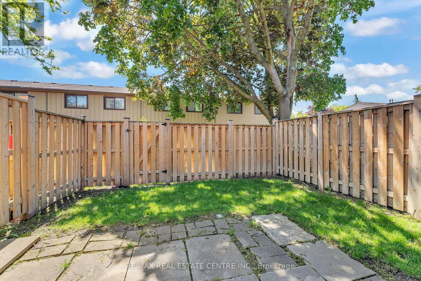 102 - 105 Hansen Road, Brampton, Ontario  L6V 3C9 - Photo 34 - W12665846