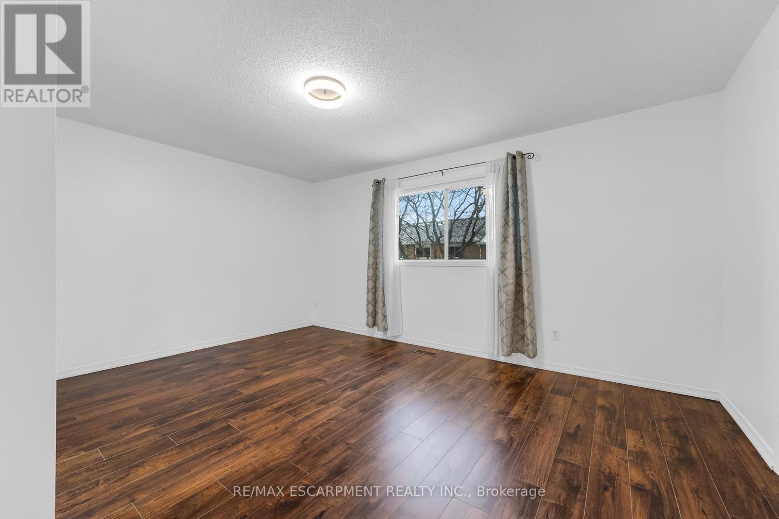 1183 Westview Terrace, Oakville, Ontario  L6M 3N2 - Photo 7 - W12665860