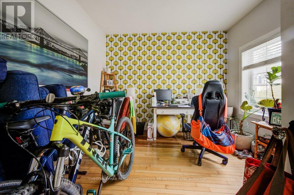 57 Glasgow Street, Kitchener, Ontario  N2G 2G8 - Photo 19 - X12665782