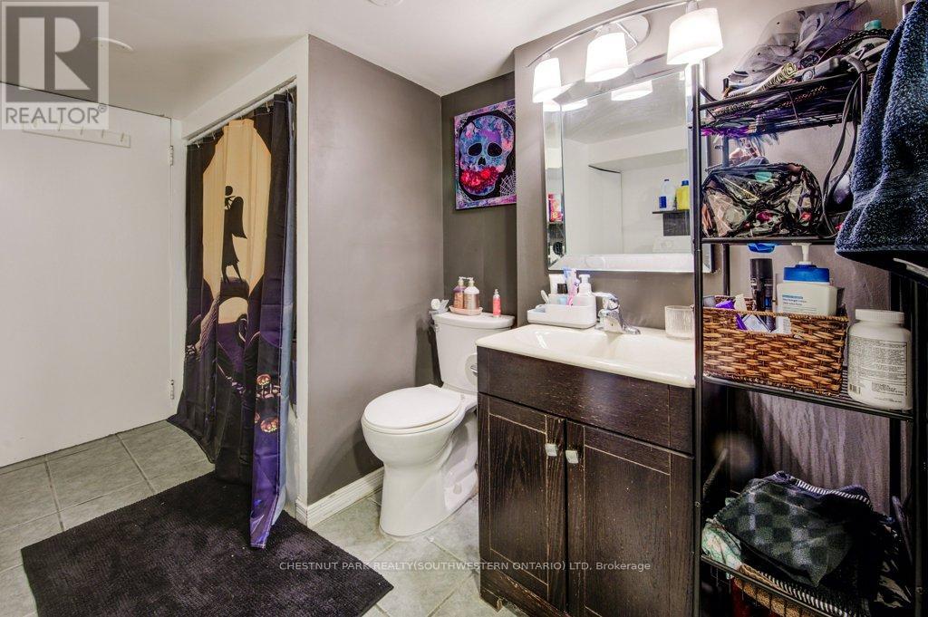 57 Glasgow Street, Kitchener, Ontario  N2G 2G8 - Photo 36 - X12665782