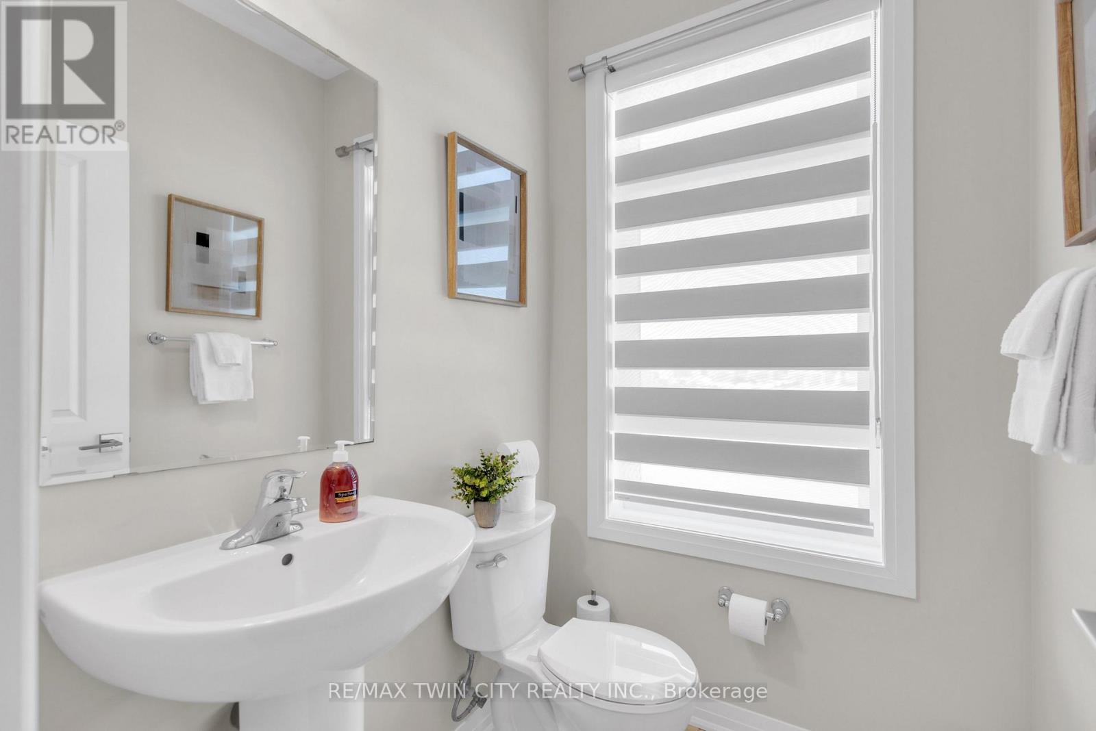 1f - 155 Thomas Slee Drive, Kitchener, Ontario  N2P 0J8 - Photo 11 - X12665786