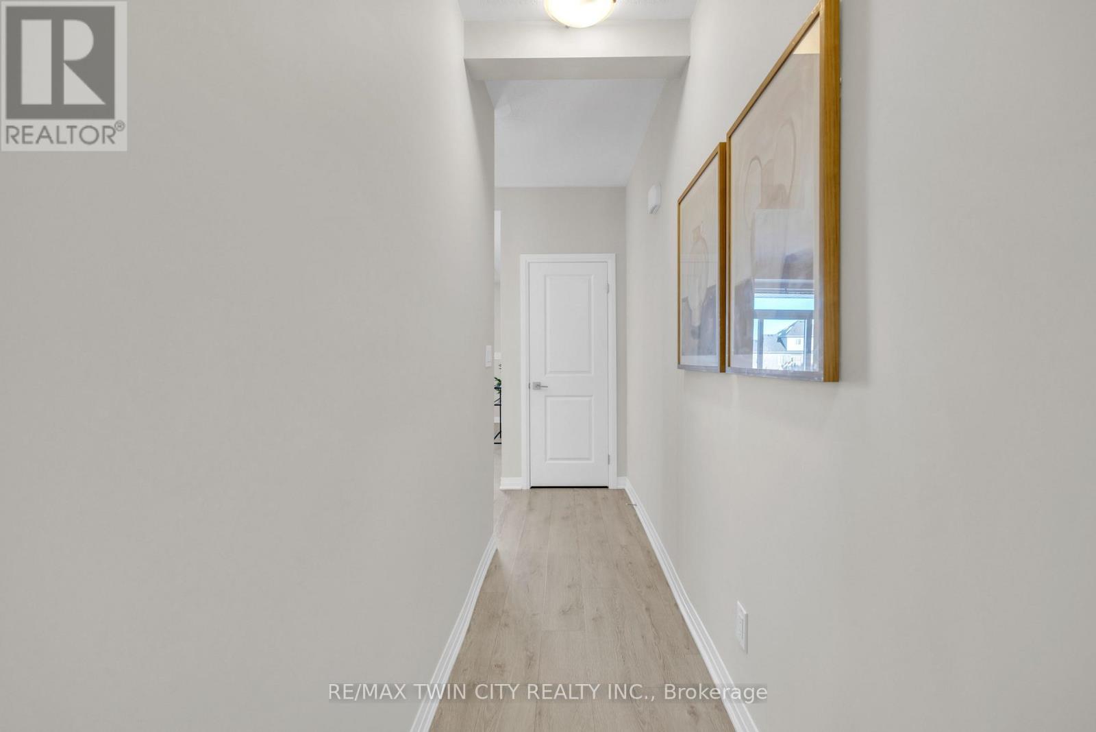 1f - 155 Thomas Slee Drive, Kitchener, Ontario  N2P 0J8 - Photo 3 - X12665786