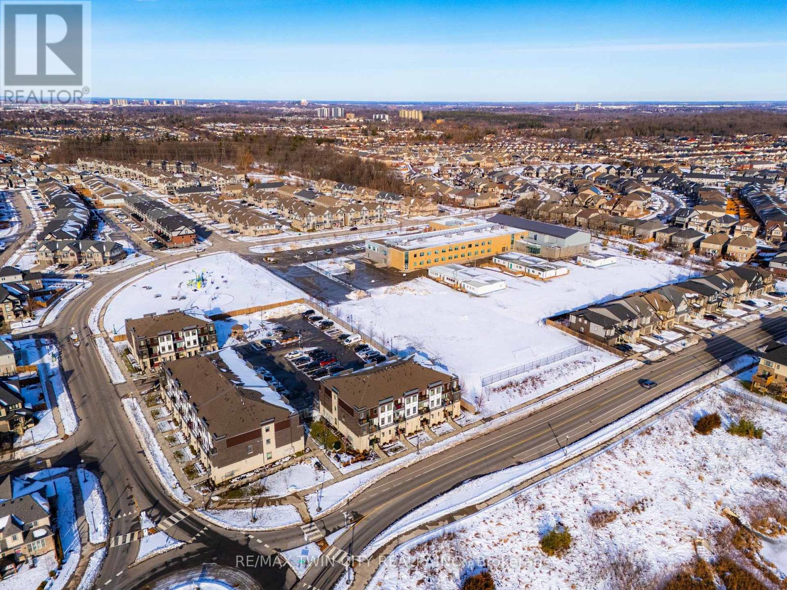 1f - 155 Thomas Slee Drive, Kitchener, Ontario  N2P 0J8 - Photo 31 - X12665786