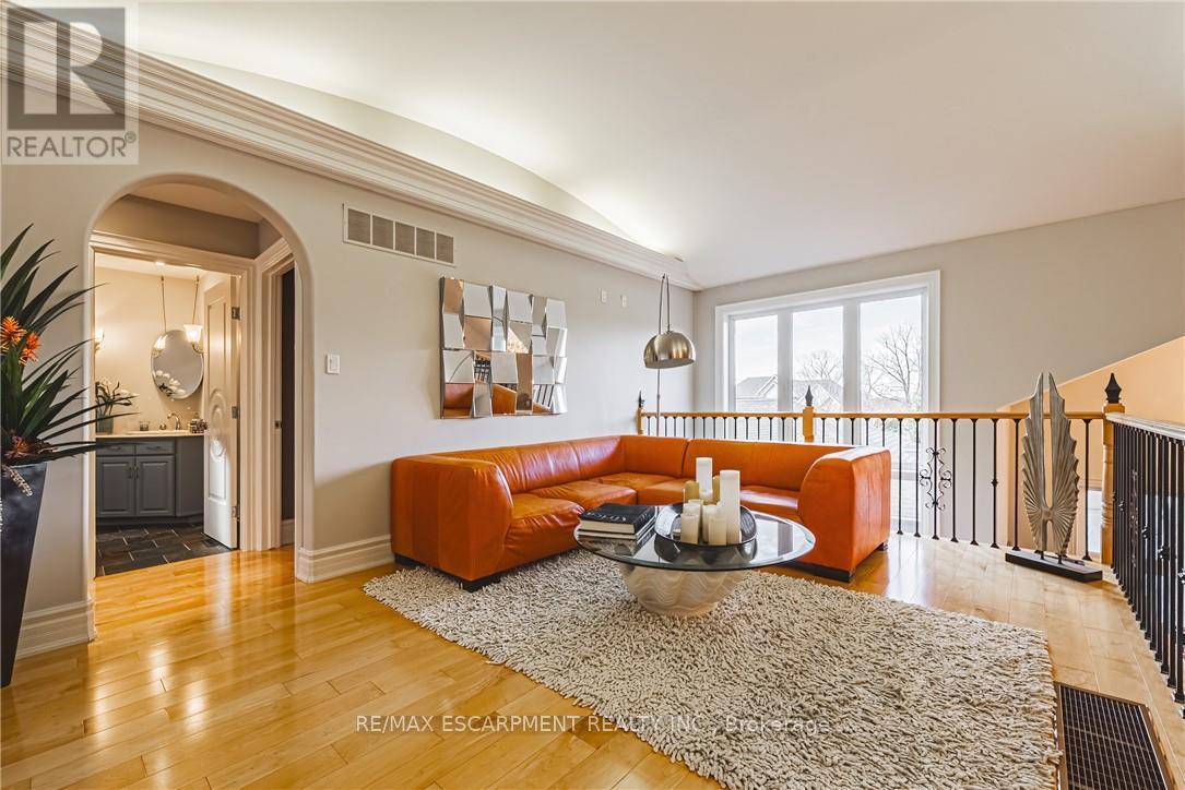 712 Highvalley Road, Hamilton, Ontario  L9G 4E9 - Photo 23 - X12665838