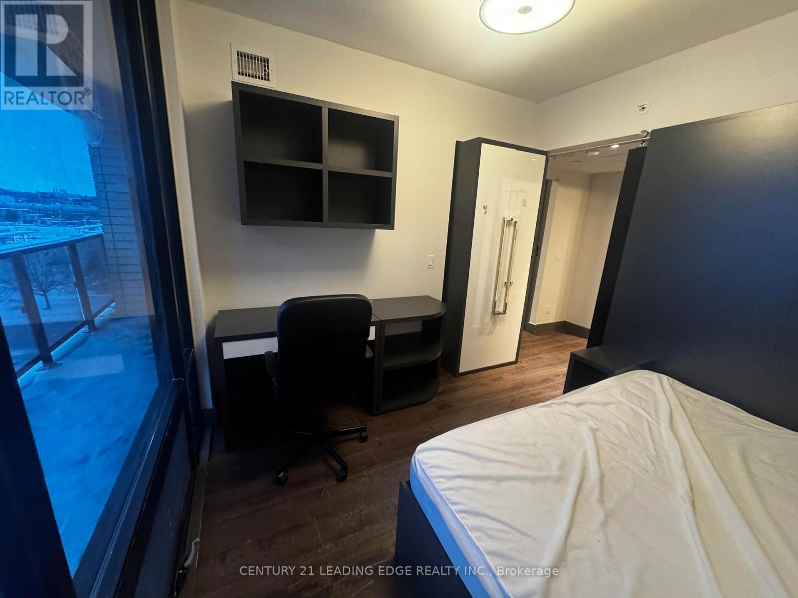 S710 - 330 Phillip Street, Waterloo, Ontario  N2L 3W9 - Photo 10 - X12665864