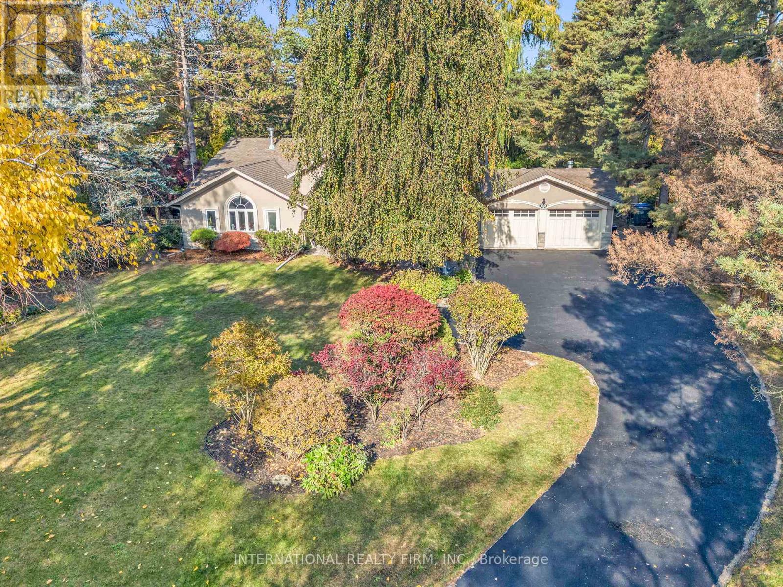 1049 Indian Rd Road, Mississauga, Ontario  L5H 1R6 - Photo 40 - W12664762