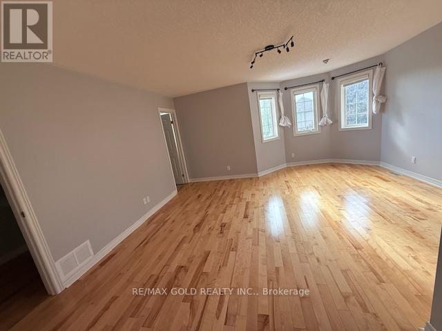 758 Grand Banks Drive, Waterloo, Ontario  N2K 4N3 - Photo 8 - X12646160