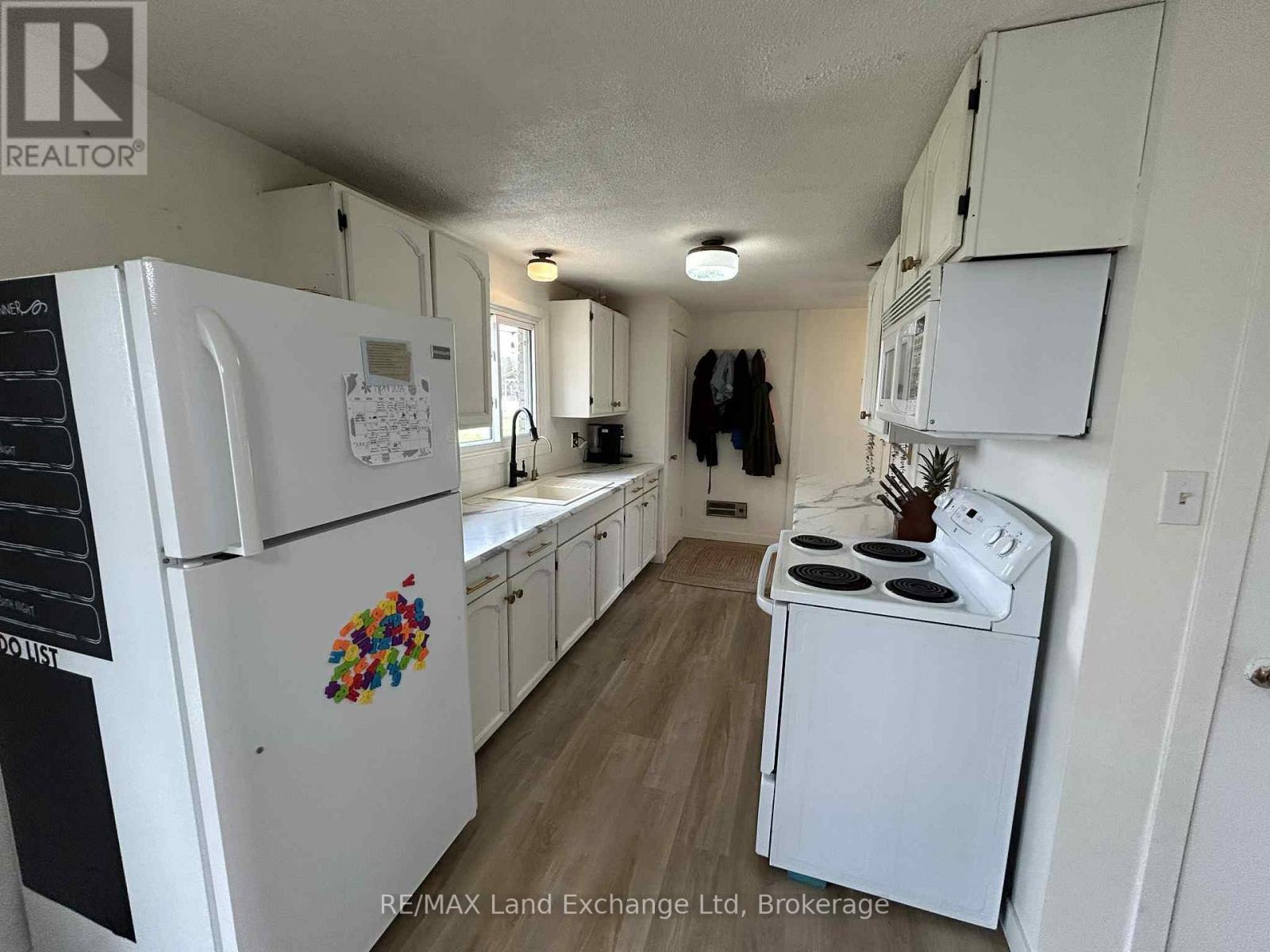 86731 Fischer Line, Morris Turnberry, Ontario  N0G 2W0 - Photo 12 - X12665880