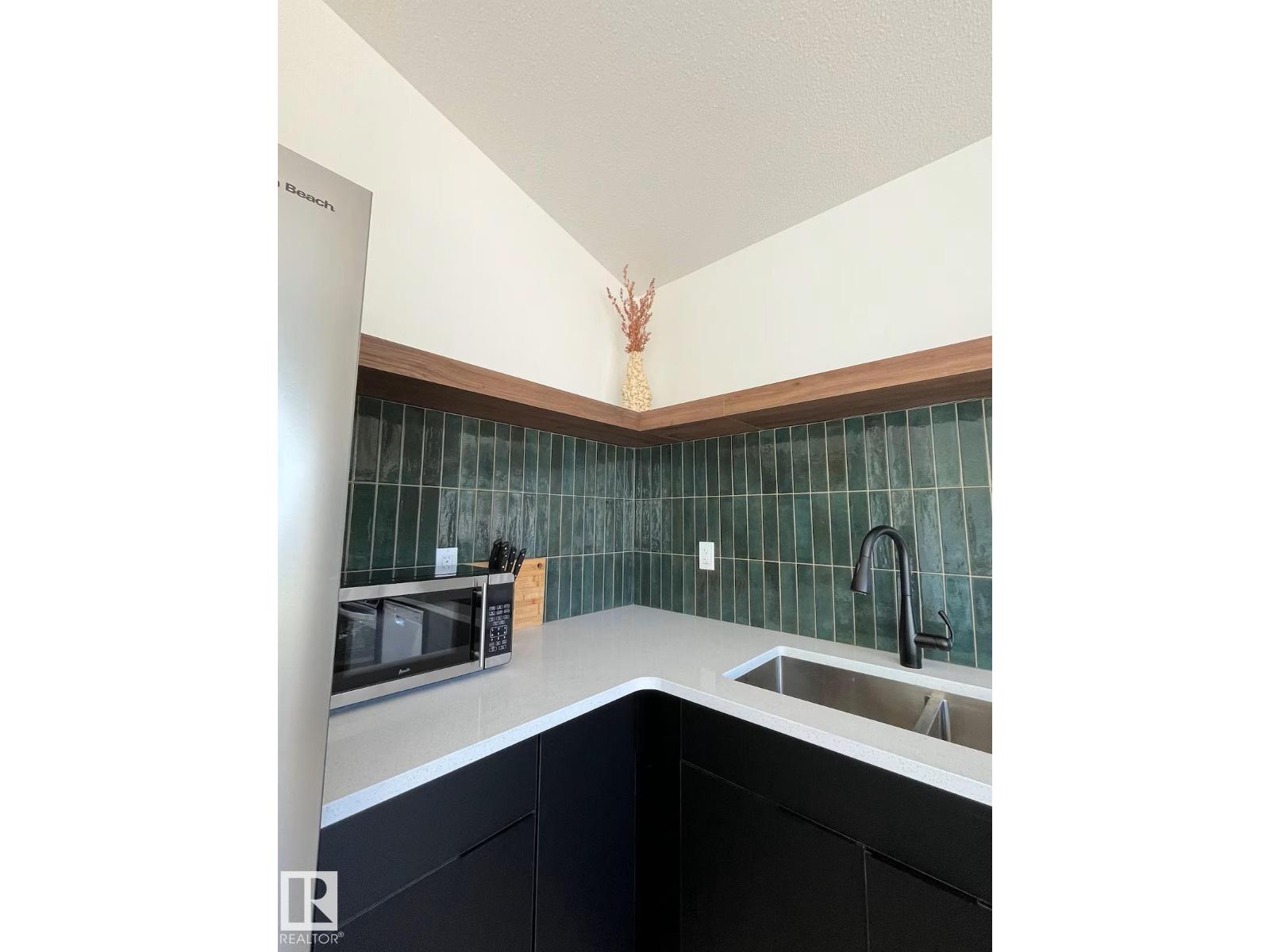 10711 76 Av Nw, Edmonton, Alberta  T6E 1L8 - Photo 8 - E4464073