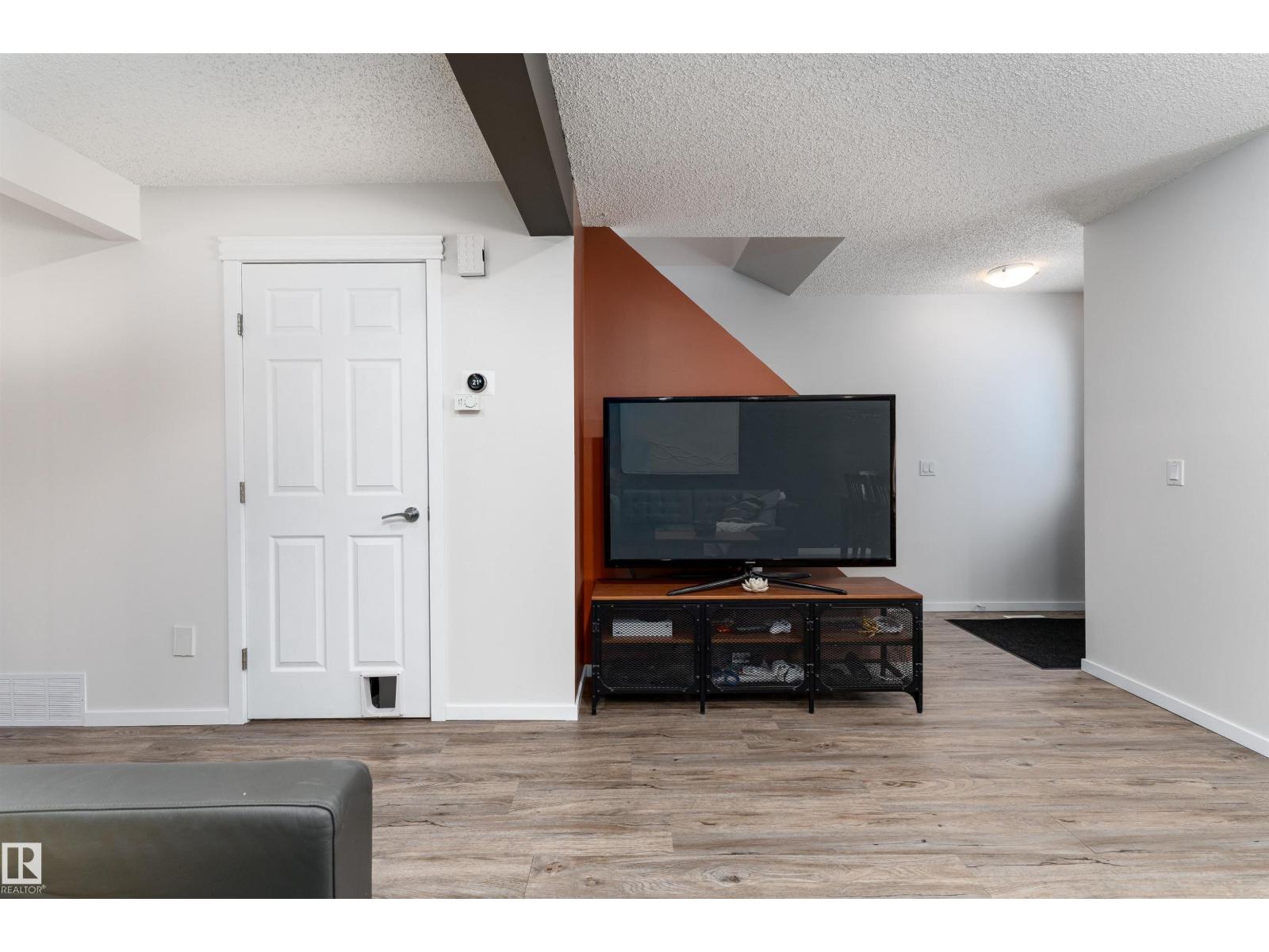 425 Kirkpatrick Cr Nw, Edmonton, Alberta  T6L 5C9 - Photo 8 - E4468855