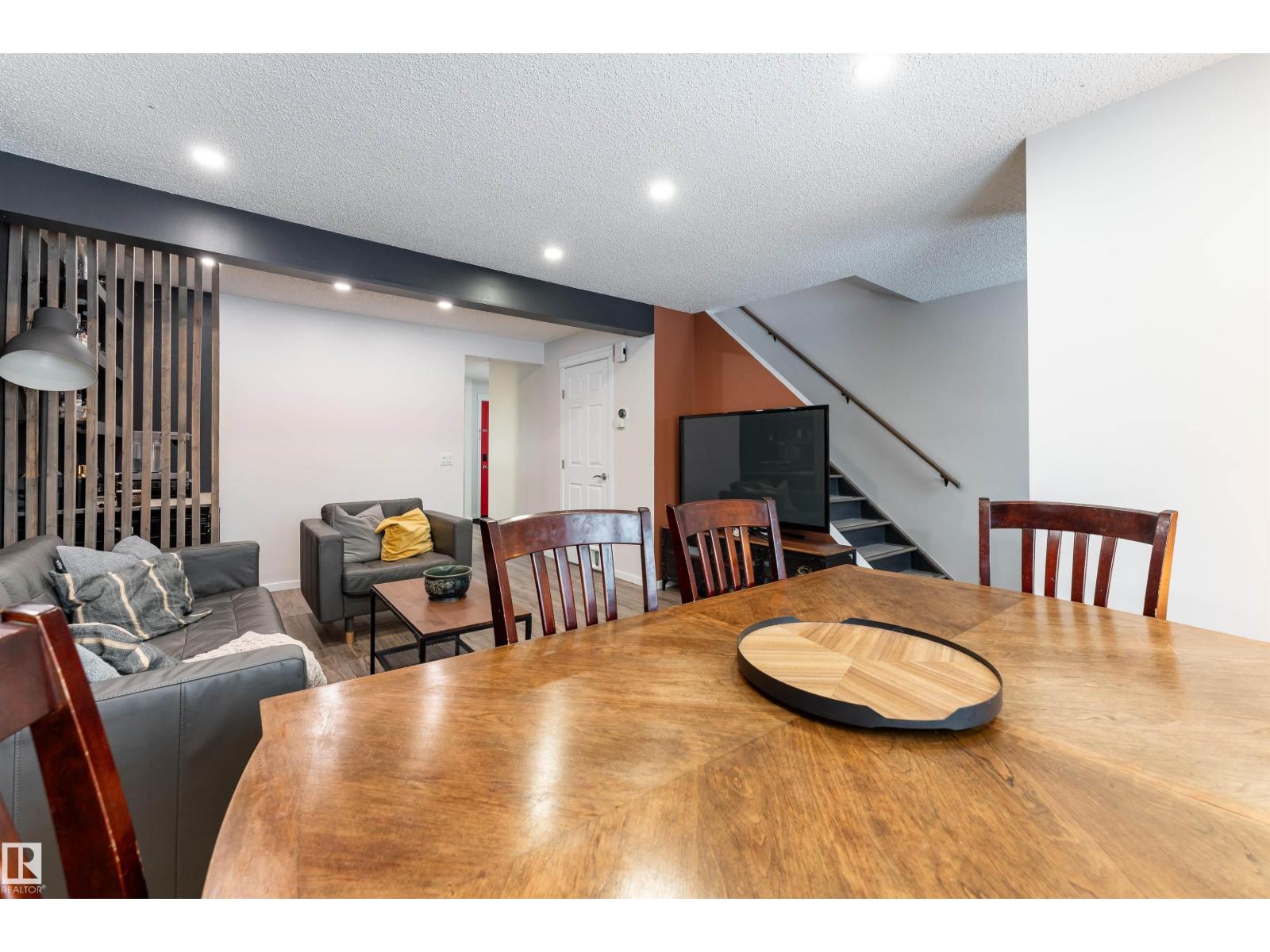 425 Kirkpatrick Cr Nw, Edmonton, Alberta  T6L 5C9 - Photo 9 - E4468855