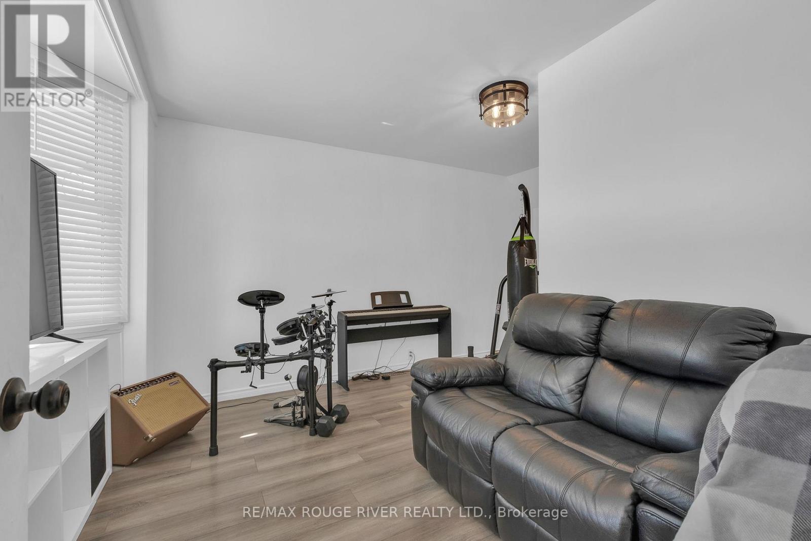 76 Princess Street, Quinte West (Trenton Ward), Ontario  K8V 1T4 - Photo 7 - X12666124