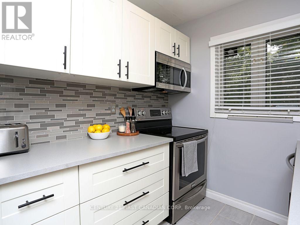 7 - 166 Southdale Road W, London South, Ontario  N6J 2J1 - Photo 14 - X12665996