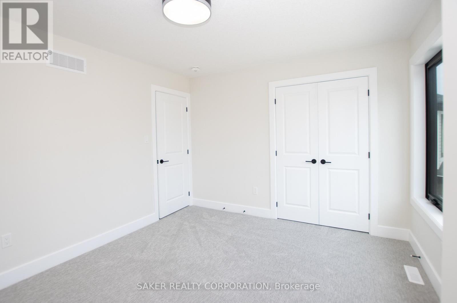 615 Regent Street, Strathroy-Caradoc, Ontario  N0L 1W0 - Photo 18 - X12666004