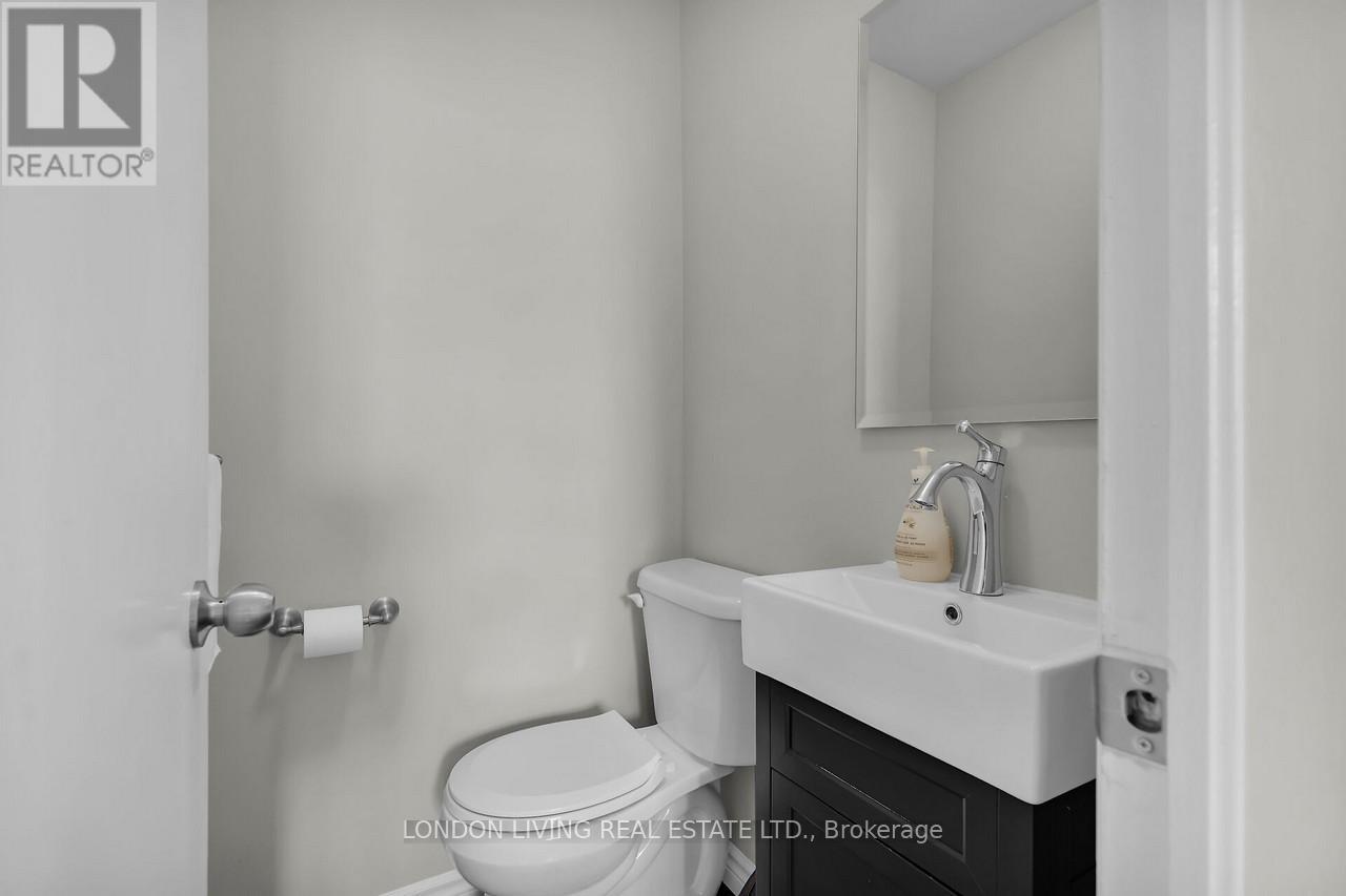 503 Baseline Road E, London South, Ontario  N6C 2P8 - Photo 30 - X12666142