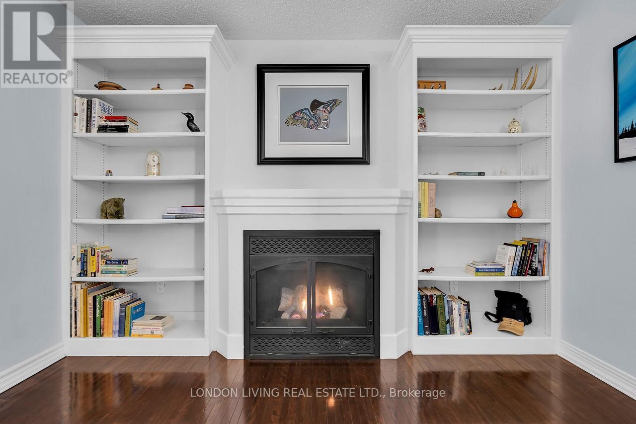 503 Baseline Road E, London South, Ontario  N6C 2P8 - Photo 35 - X12666142