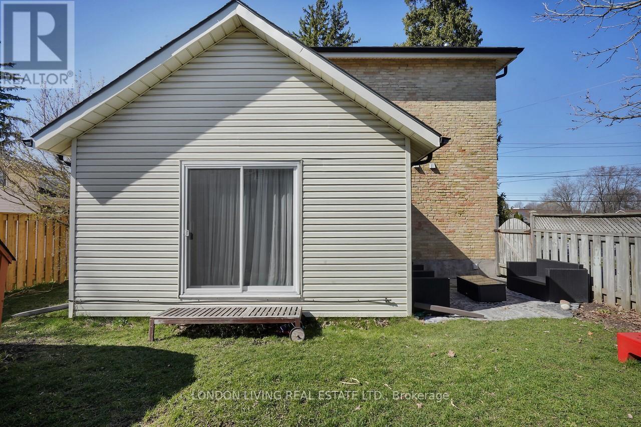 503 Baseline Road E, London South, Ontario  N6C 2P8 - Photo 41 - X12666142