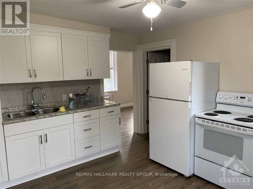 58 Harvey Street, Perth, Ontario  K7H 1W9 - Photo 23 - X12459833