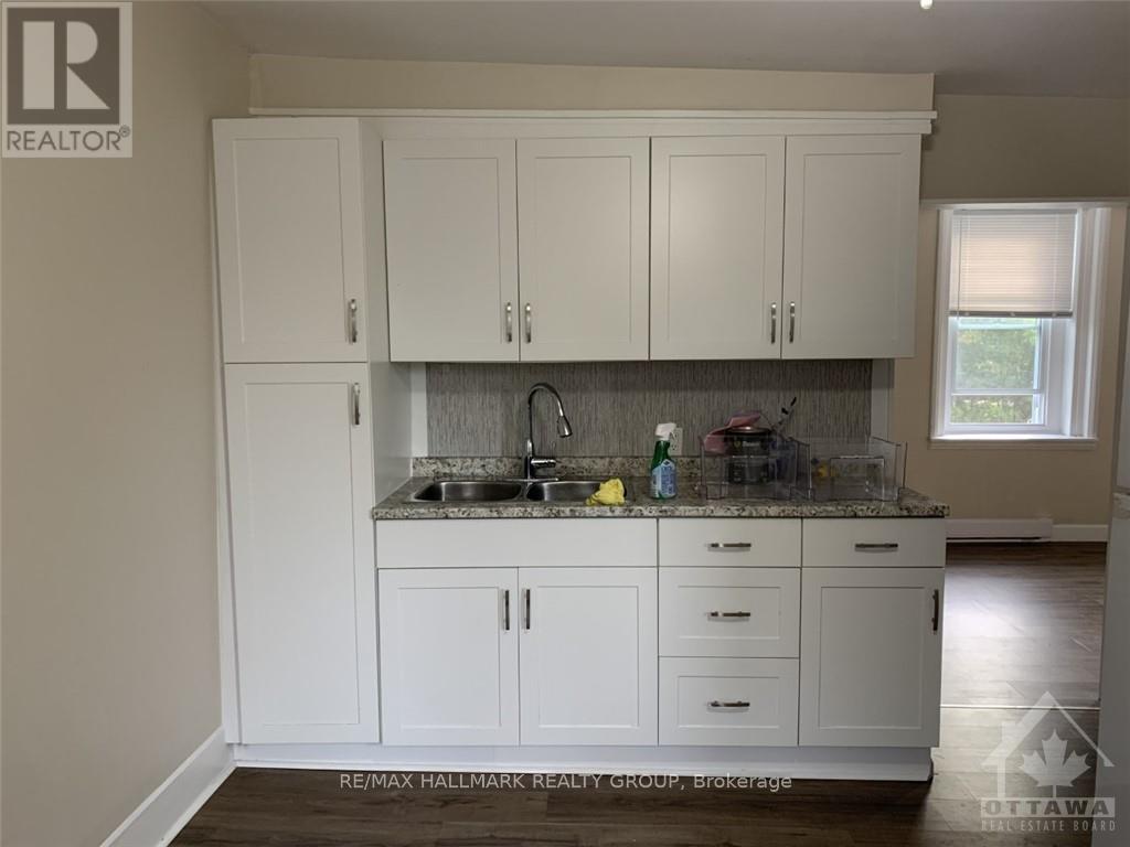 58 Harvey Street, Perth, Ontario  K7H 1W9 - Photo 25 - X12459833