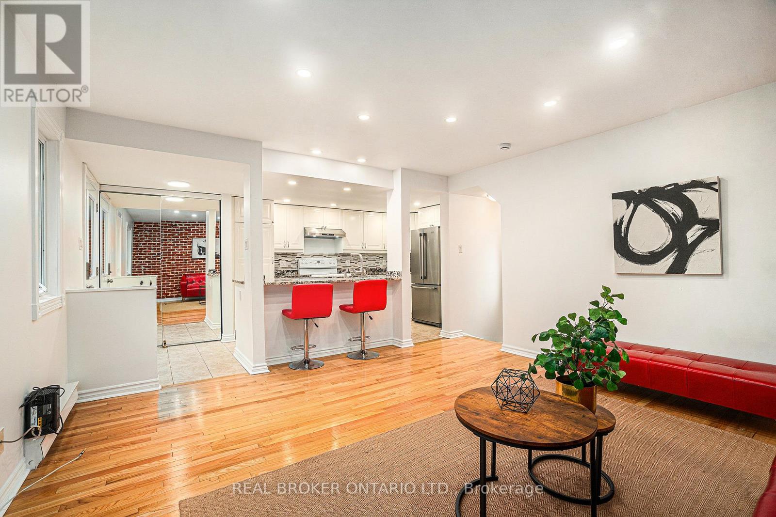 5 - 1204 Shillington Avenue, Ottawa, Ontario  K1Z 7Z4 - Photo 7 - X12666016