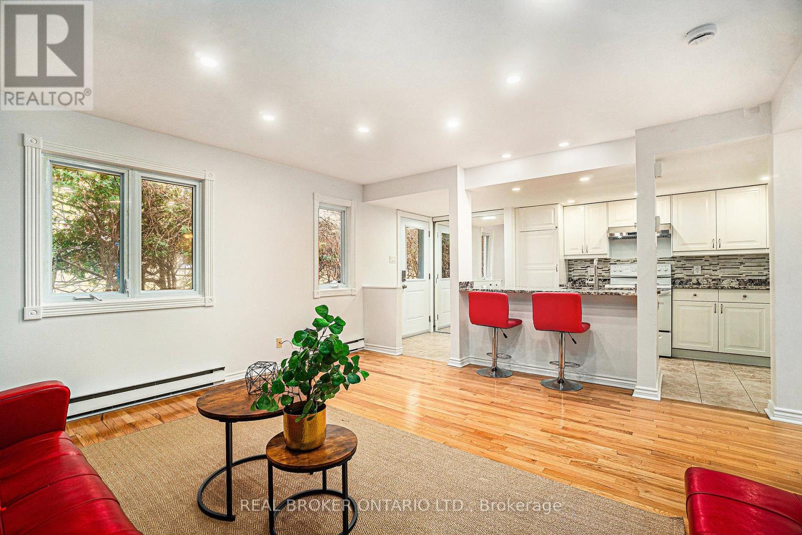 5 - 1204 Shillington Avenue, Ottawa, Ontario  K1Z 7Z4 - Photo 8 - X12666016