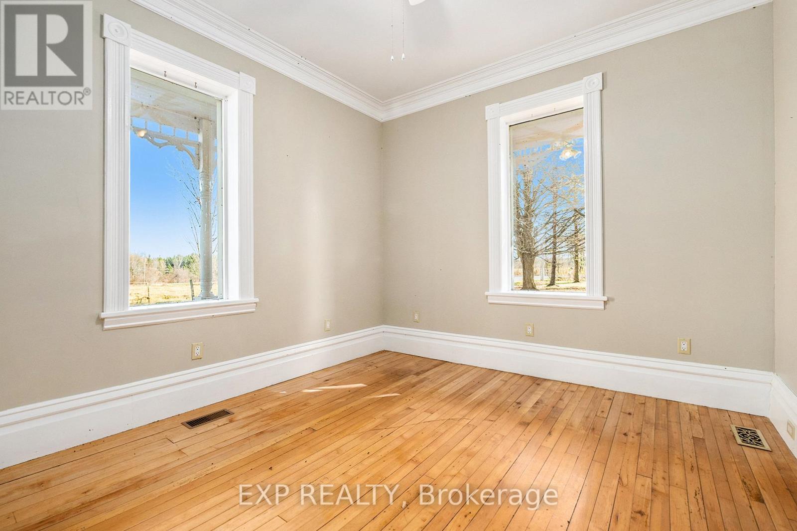 18873 Kenyon Concession 5 Road, North Glengarry, Ontario  K0C 1A0 - Photo 14 - X12666062