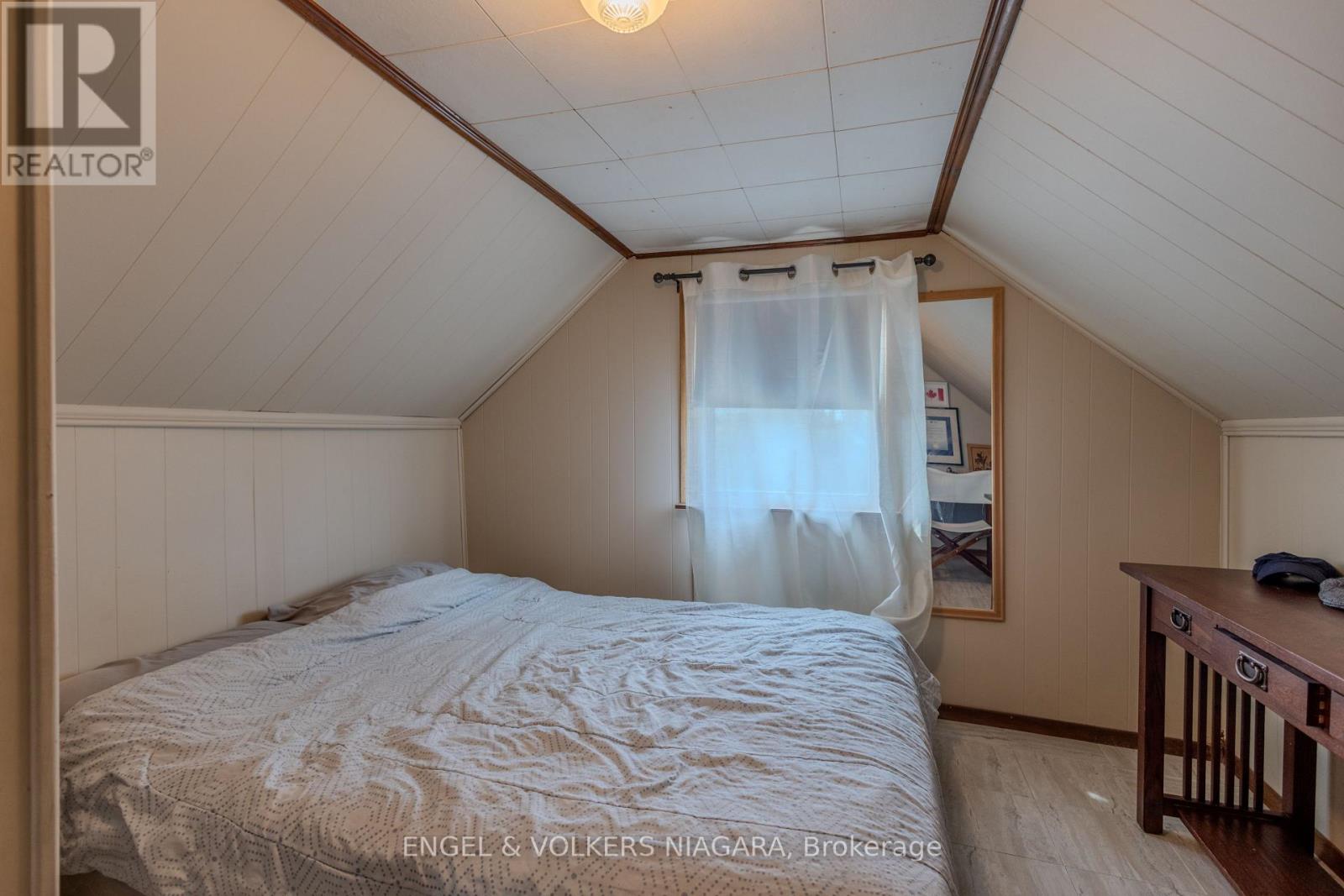 61 Hamilton Street E, St. Catharines, Ontario  L2S 1K8 - Photo 15 - X12665886