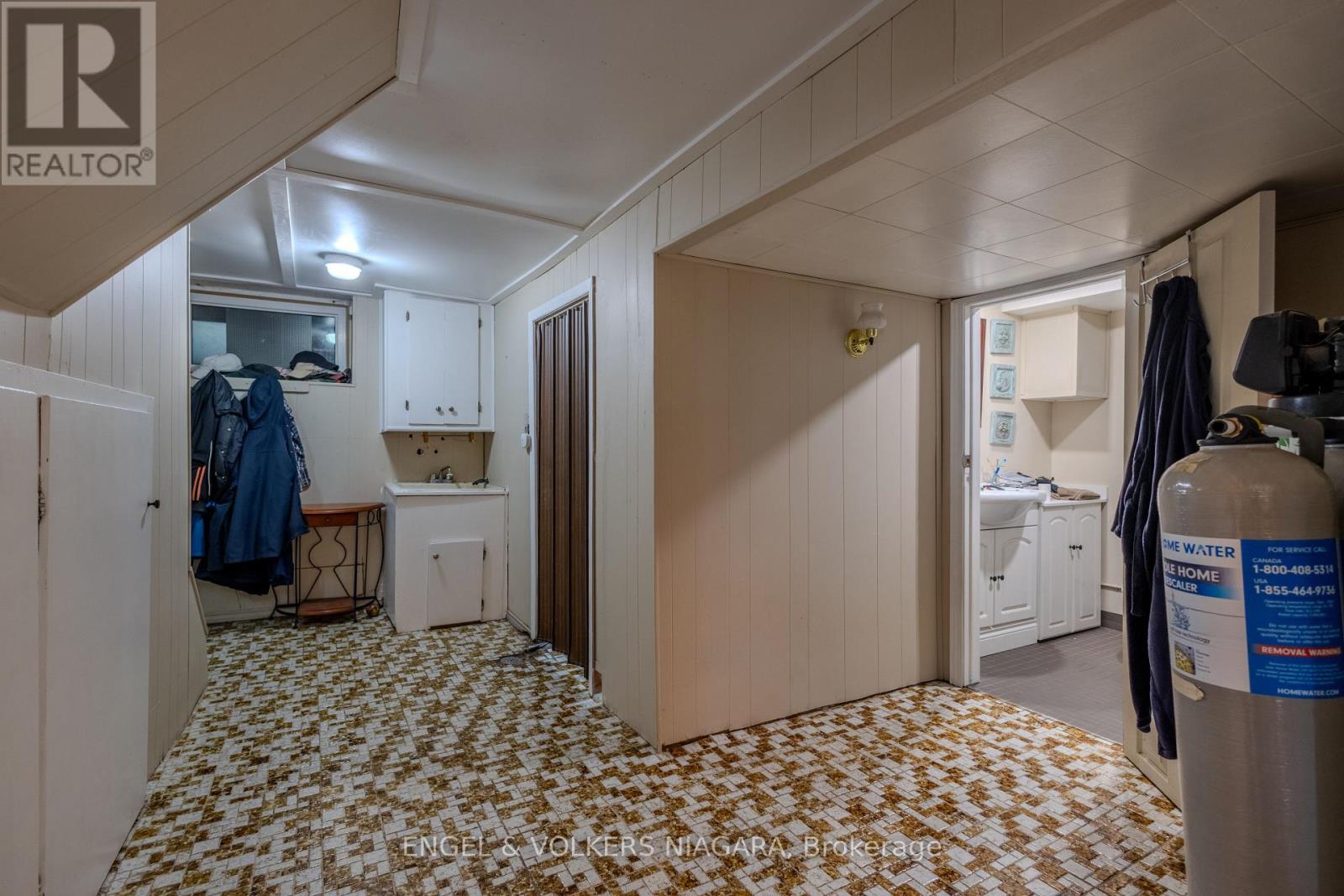 61 Hamilton Street E, St. Catharines, Ontario  L2S 1K8 - Photo 27 - X12665886