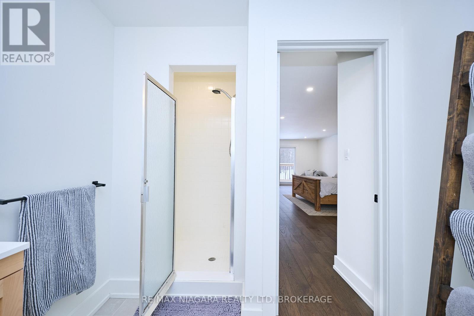 35 Berkwood Place, Pelham (Fonthill), Ontario  L0S 1E2 - Photo 23 - X12666014