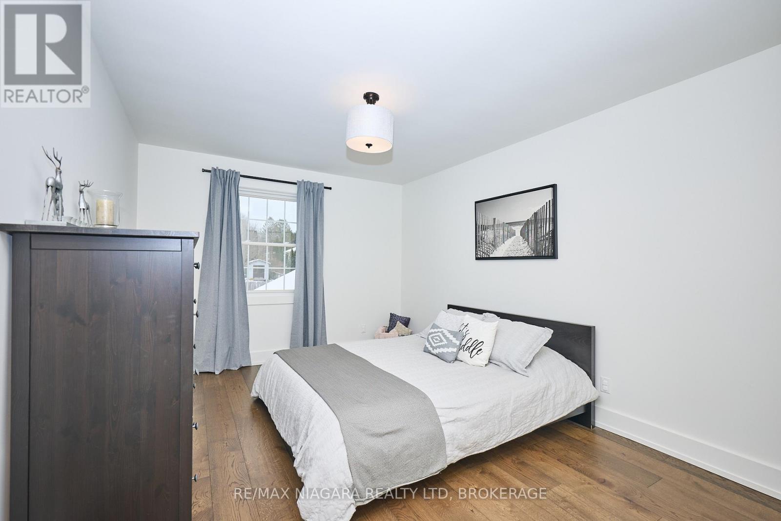 35 Berkwood Place, Pelham (Fonthill), Ontario  L0S 1E2 - Photo 26 - X12666014