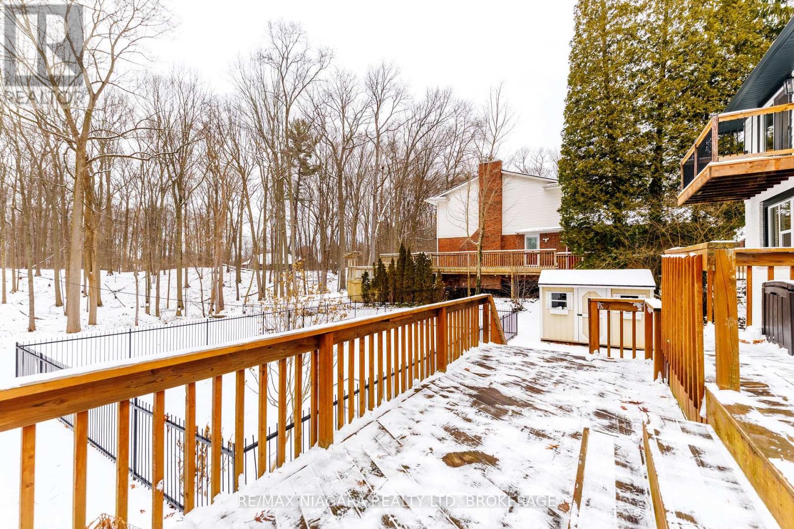 35 Berkwood Place, Pelham (Fonthill), Ontario  L0S 1E2 - Photo 39 - X12666014