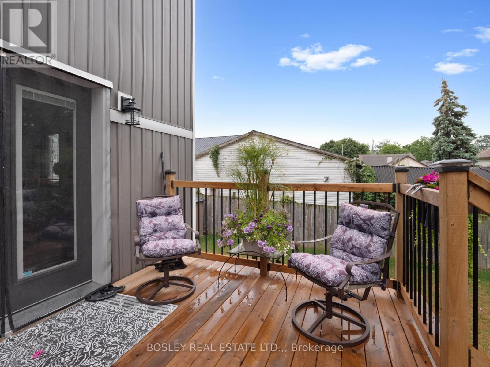 25 Haight Street, St. Catharines, Ontario  L2P 2M2 - Photo 11 - X12666074