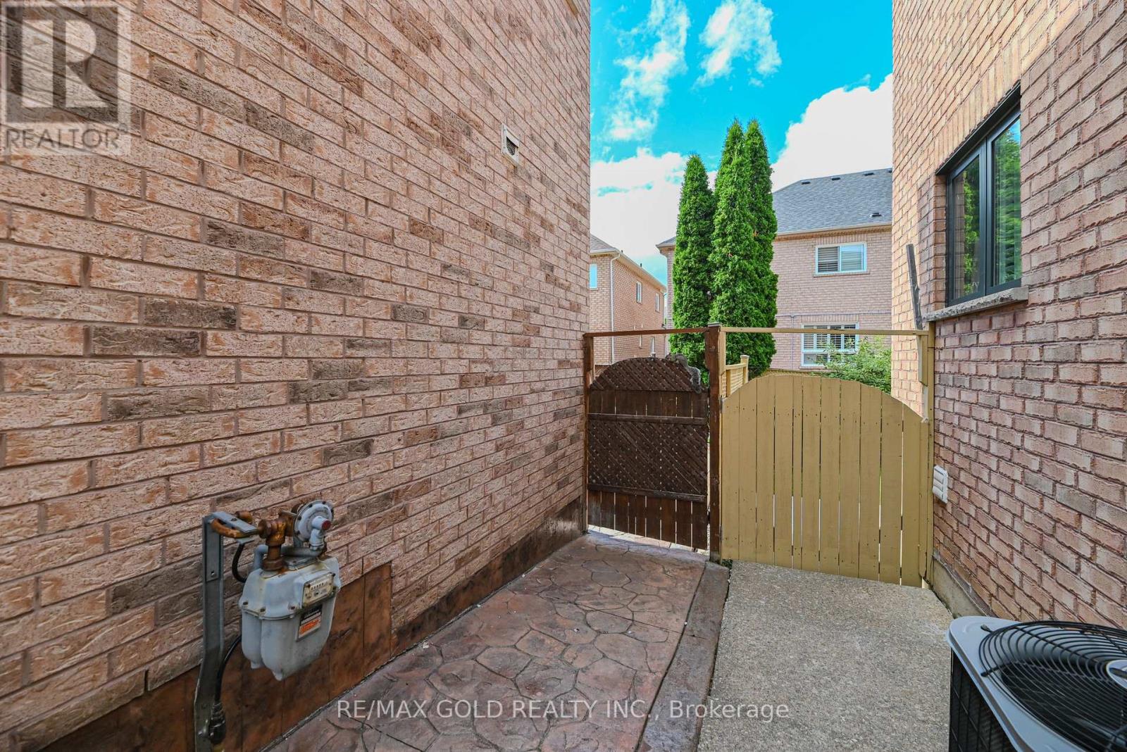 80 Octillo Boulevard, Brampton, Ontario  L6R 2V6 - Photo 20 - W12660120