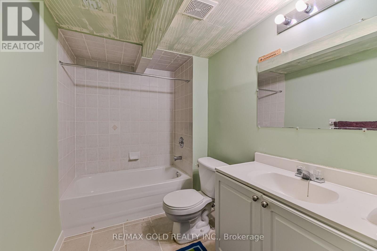 80 Octillo Boulevard, Brampton, Ontario  L6R 2V6 - Photo 19 - W12660120