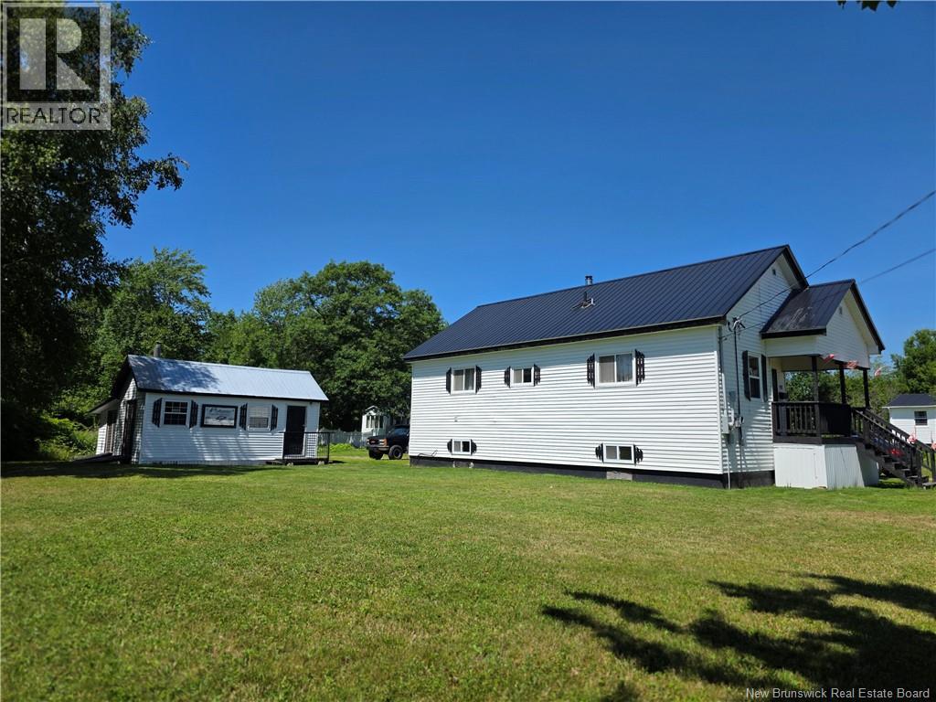 63 First Avenue, Mcadam, New Brunswick  E6J 1S7 - Photo 25 - NB131700