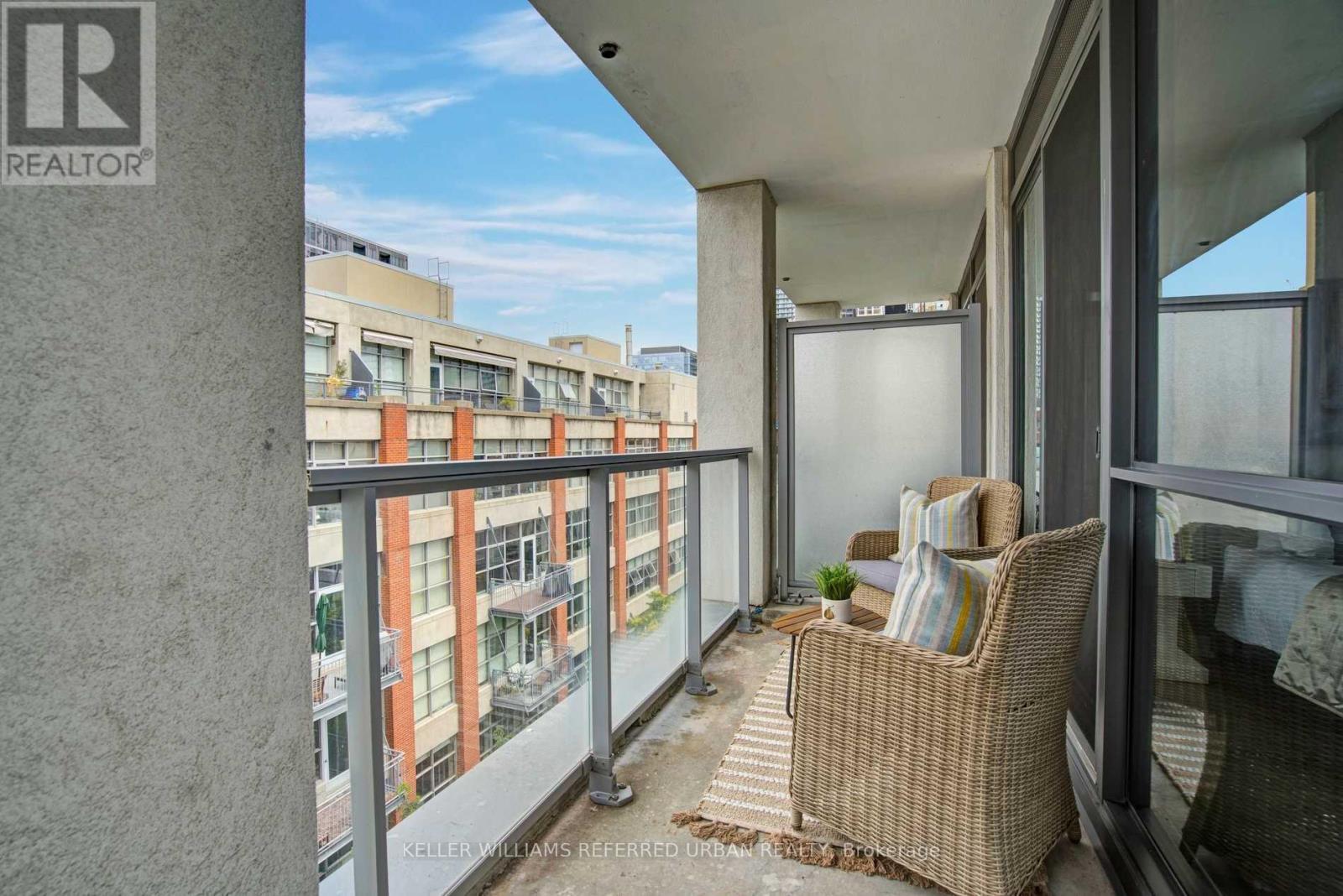 808 - 39 Brant Street, Toronto, Ontario  M5V 0M8 - Photo 19 - C12665876